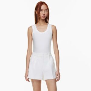 Aritzia Babaton Pleated Mini Short